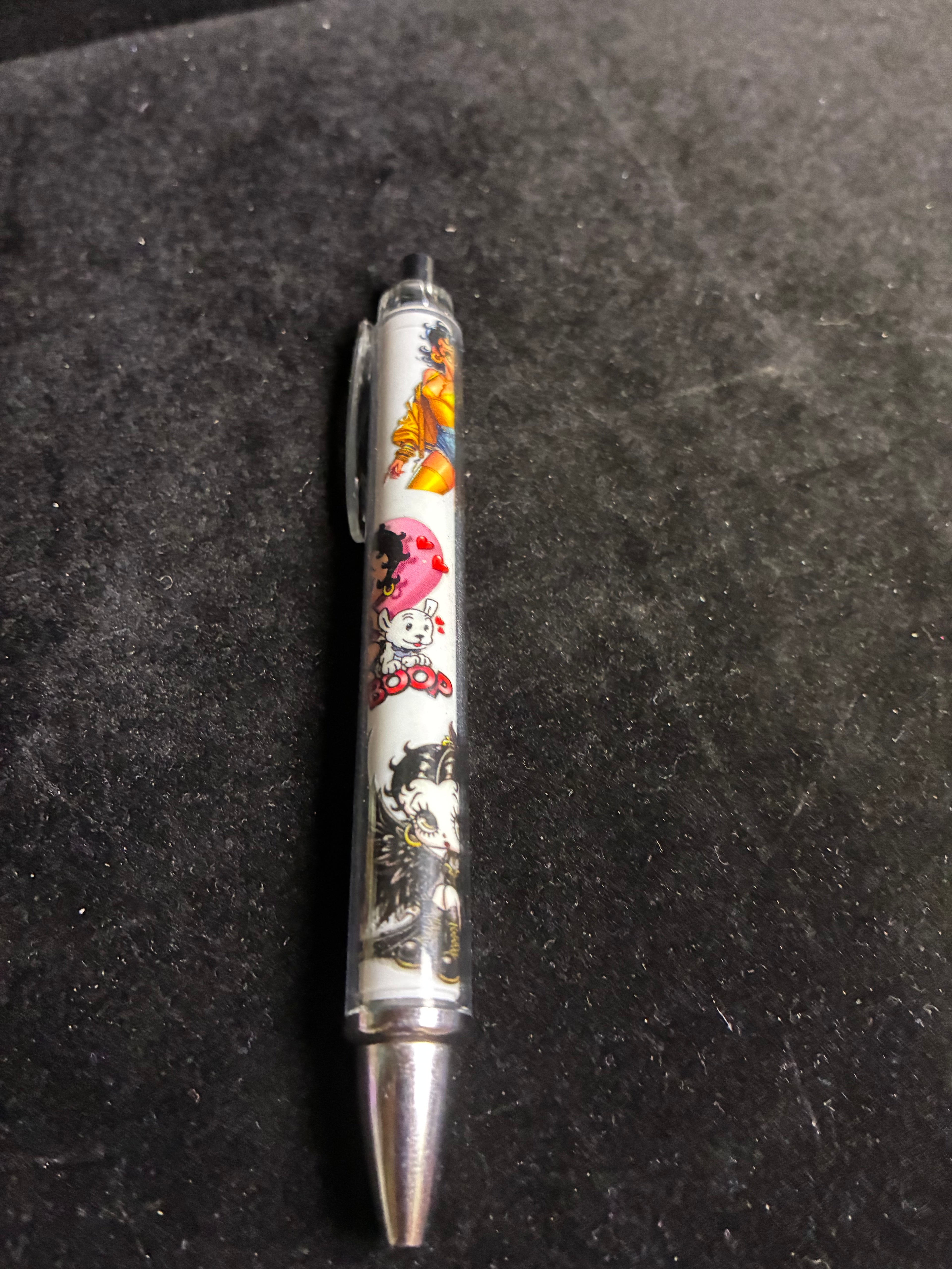 Stylo Betty boop jaune rouge noir LES MERVEILLES DE SONIA