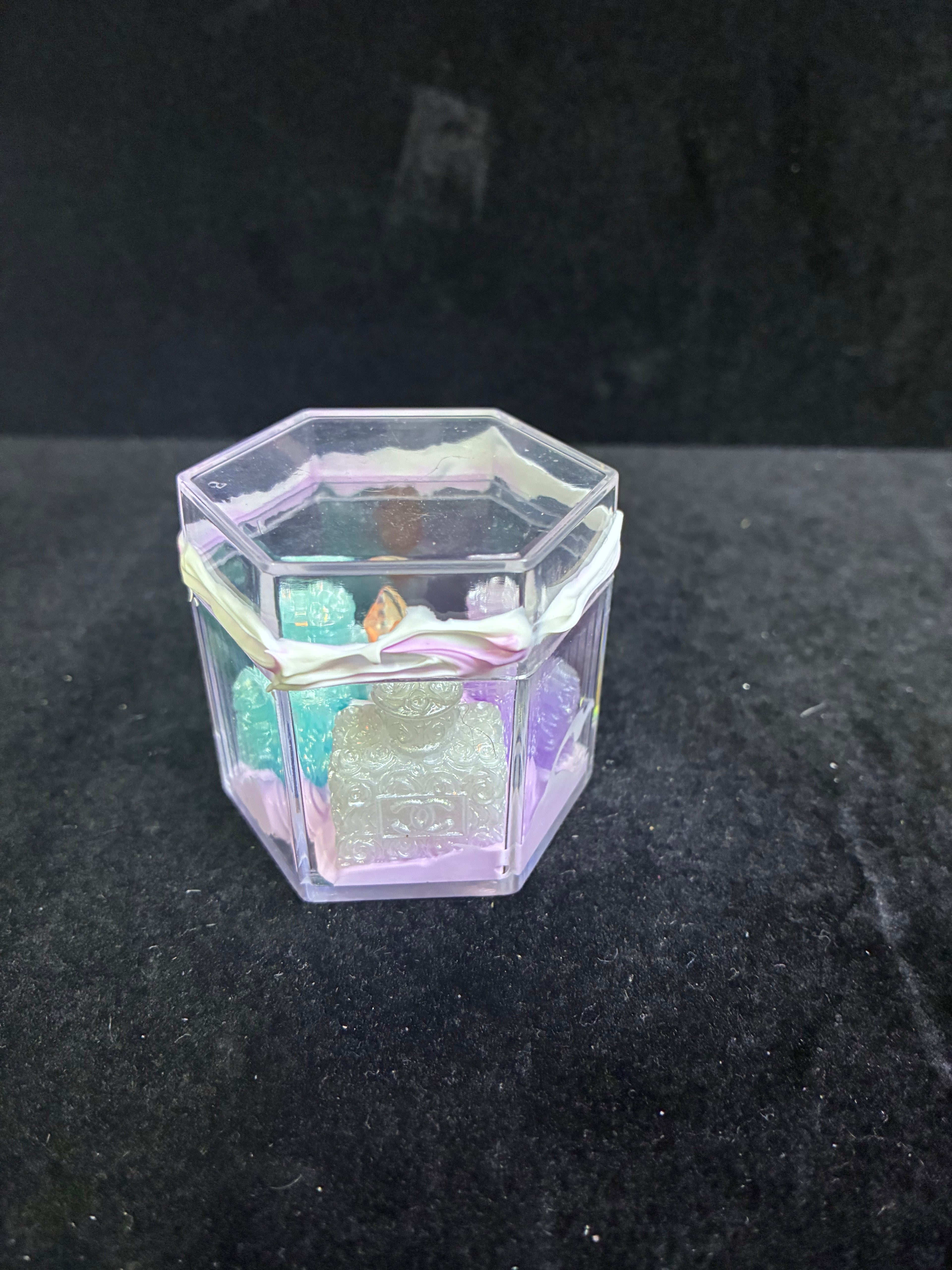 Boîte hexagonale parfums LES MERVEILLES DE SONIA