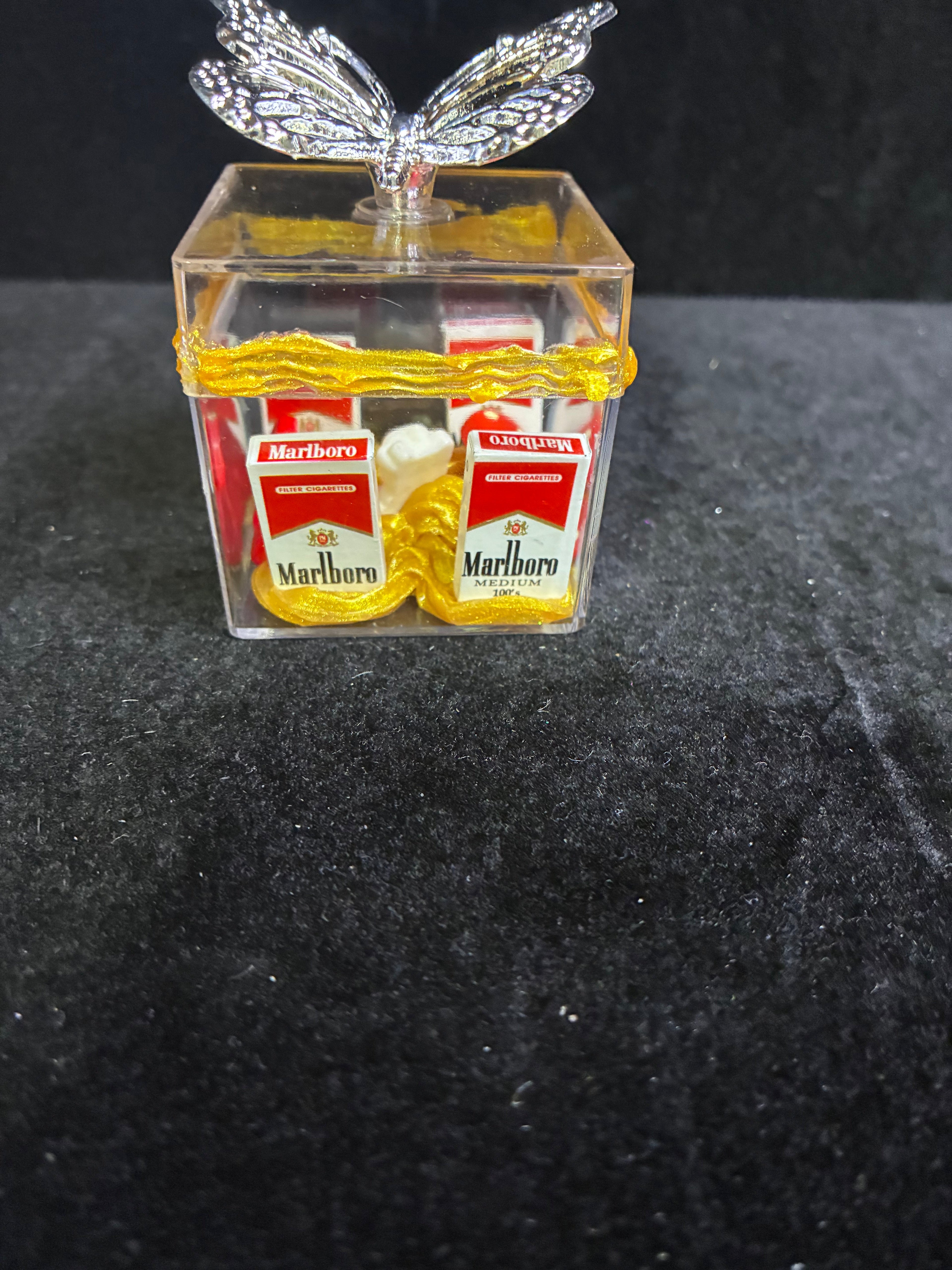 Boîte papillon cigarettes malboro LES MERVEILLES DE SONIA