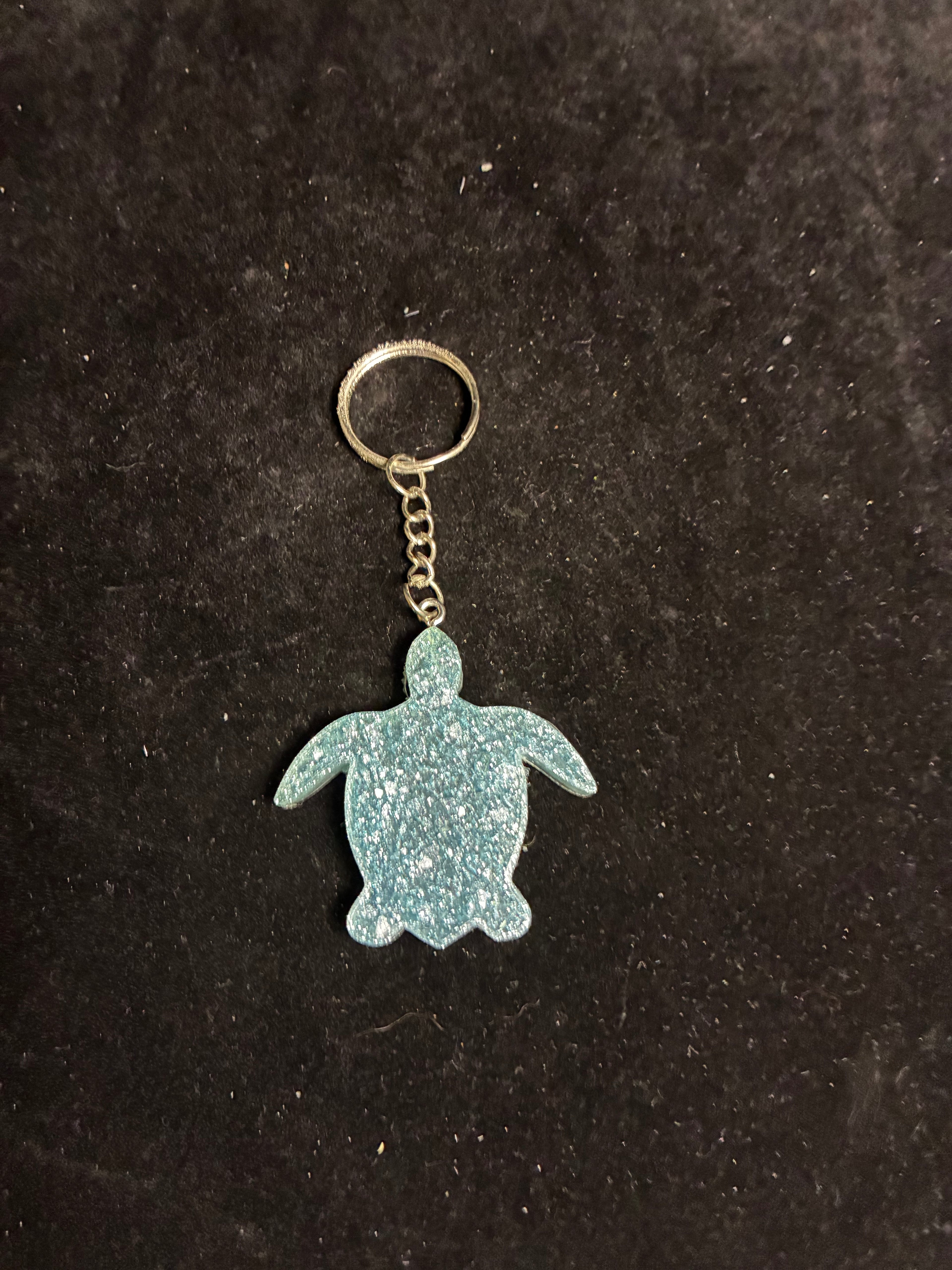 Porte clé tortue bleu pailletée LES MERVEILLES DE SONIA