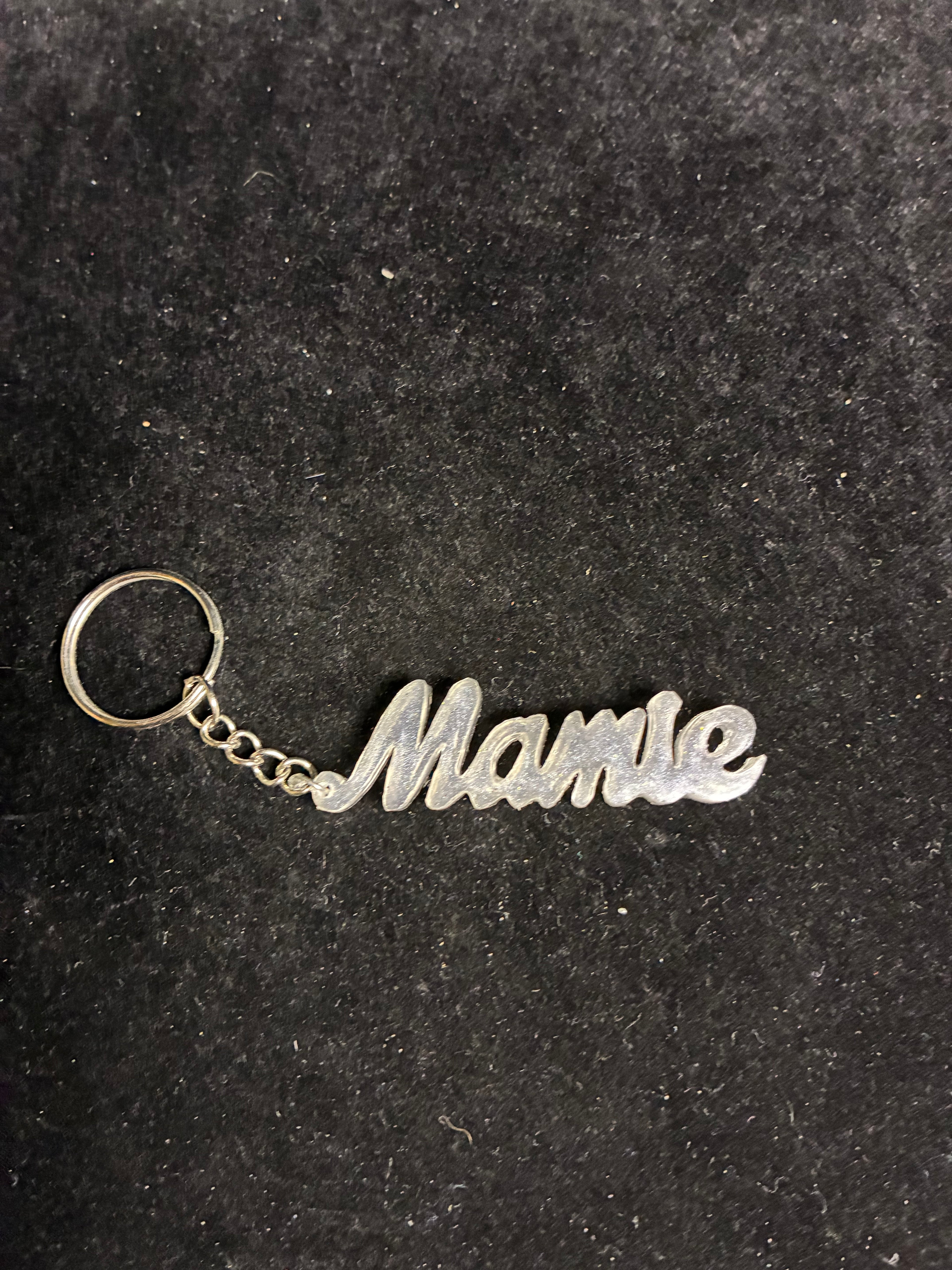 Porte clé mamie blanc résine LES MERVEILLES DE SONIA
