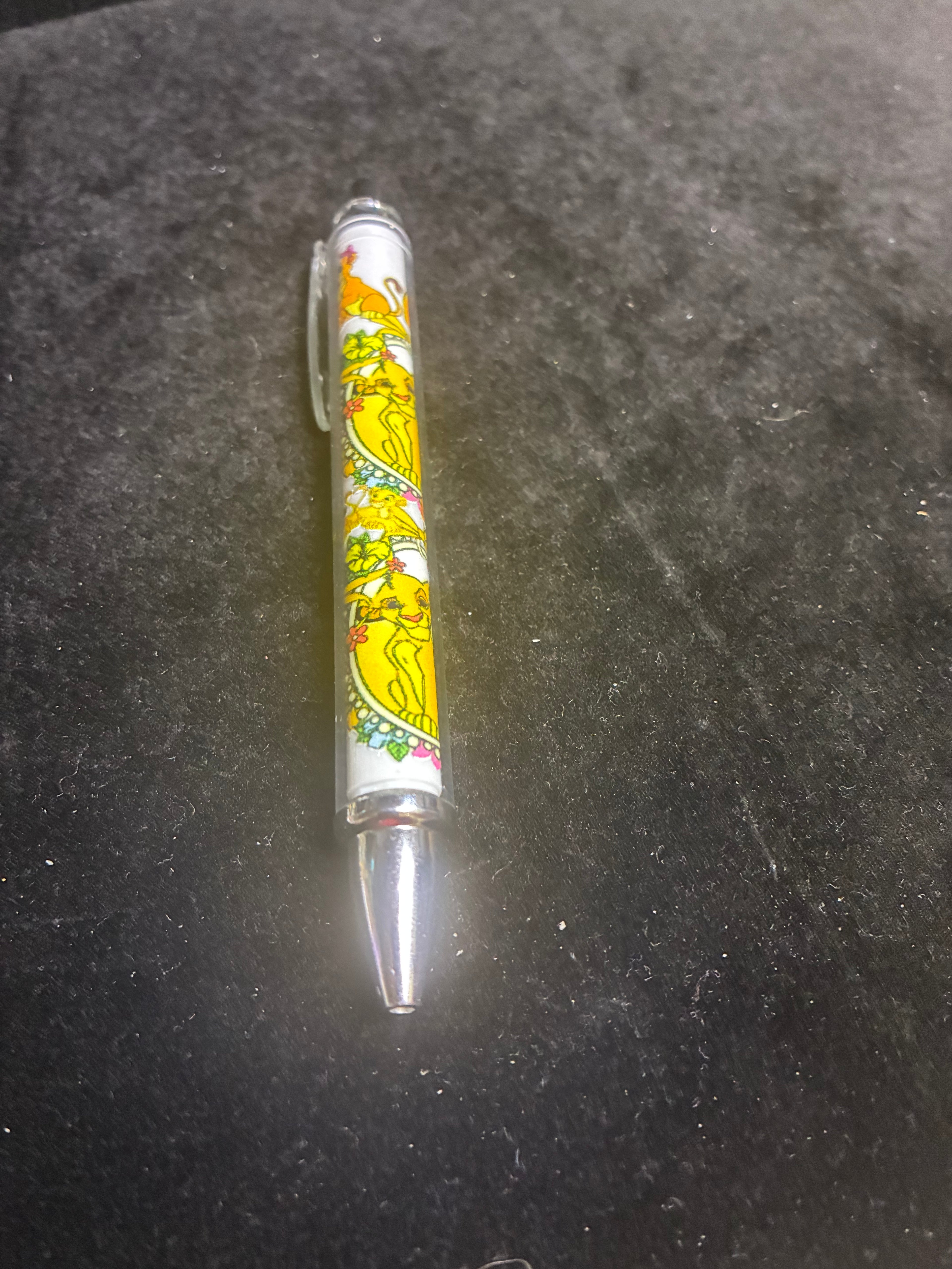 Stylo roi lion LES MERVEILLES DE SONIA