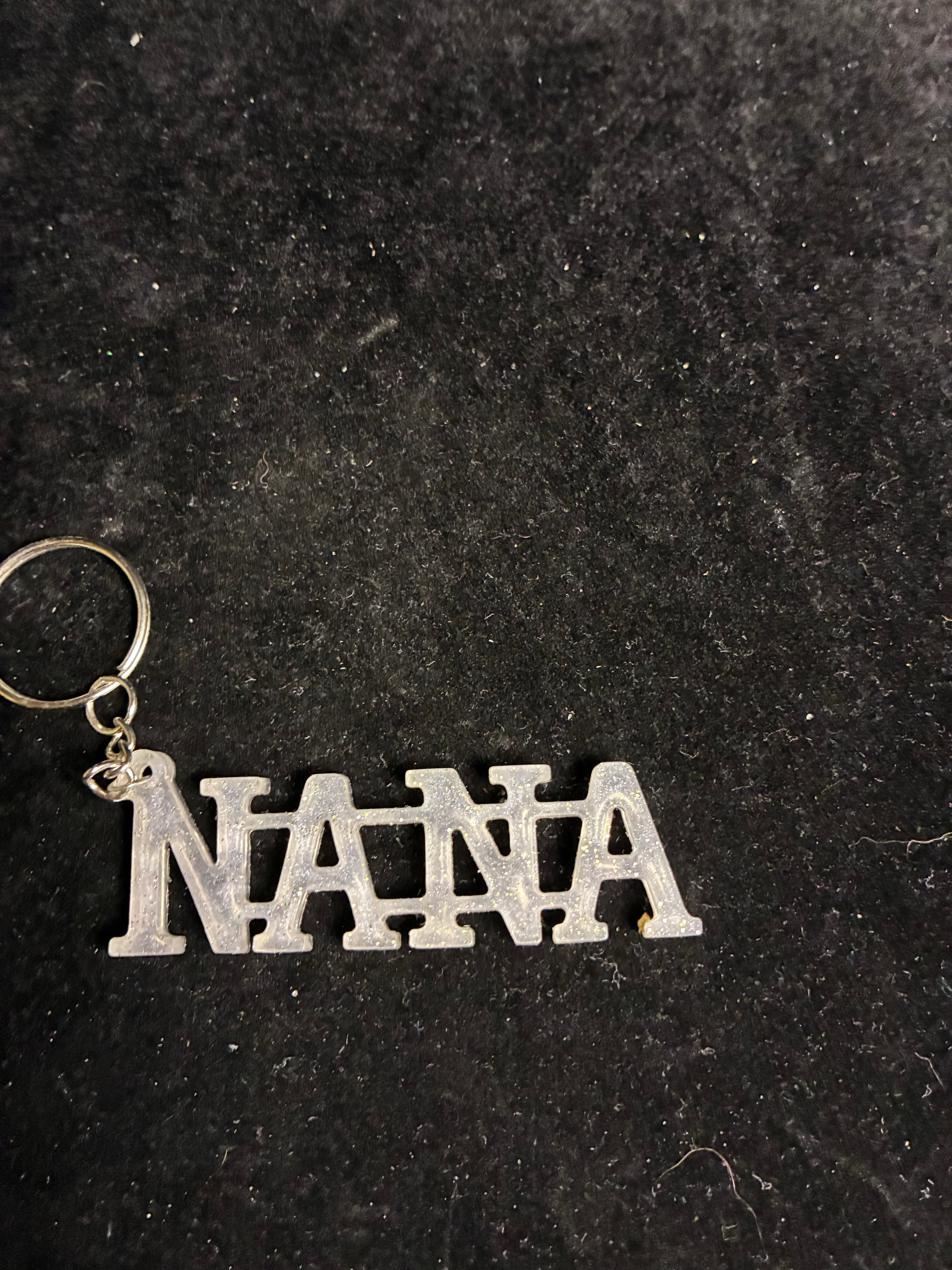 Porte clé nana pailletée résine LES MERVEILLES DE SONIA