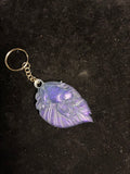 Porte clé grenouille violet résine LES MERVEILLES DE SONIA