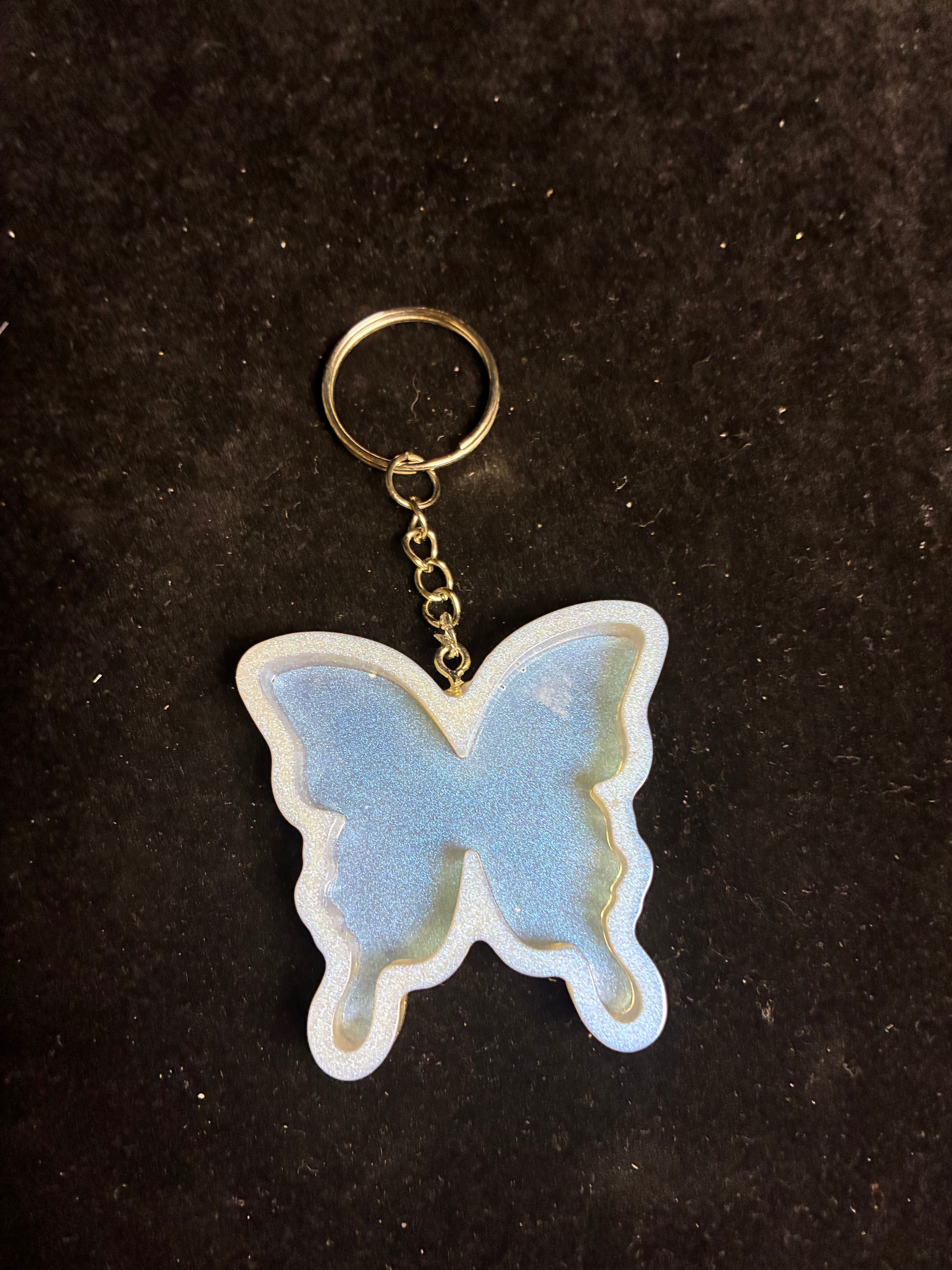 Porte clé blanc bleu LES MERVEILLES DE SONIA