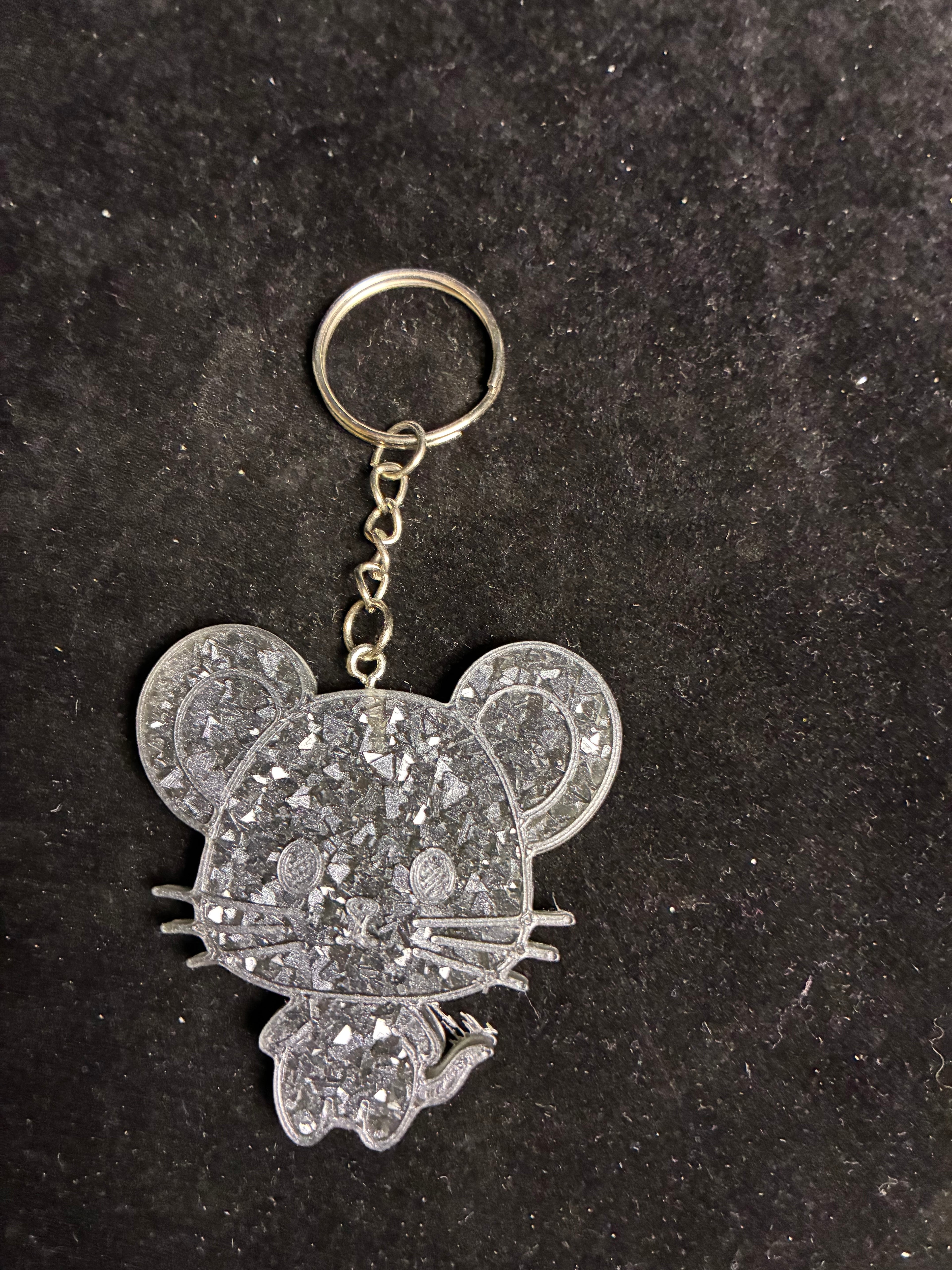 Porte clé souris grise LES MERVEILLES DE SONIA