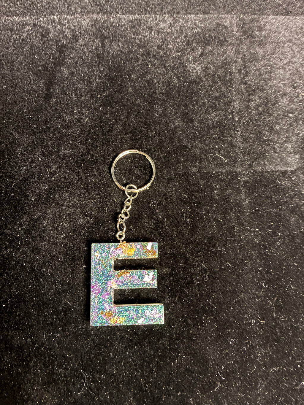 Porte clé alphabétique paillette vert feuille d’or rose LES MERVEILLES DE SONIA