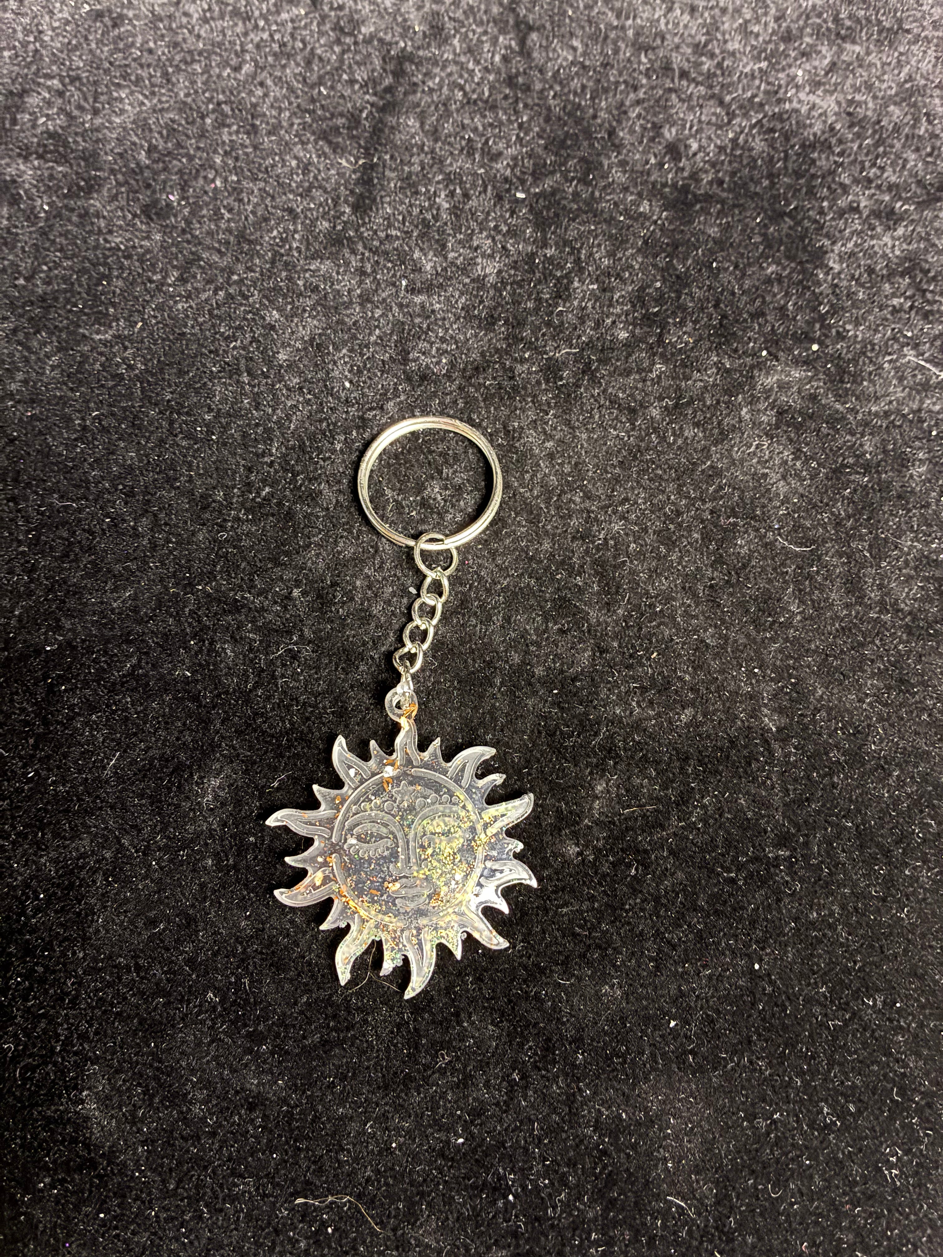 Porte clé soleil LES MERVEILLES DE SONIA