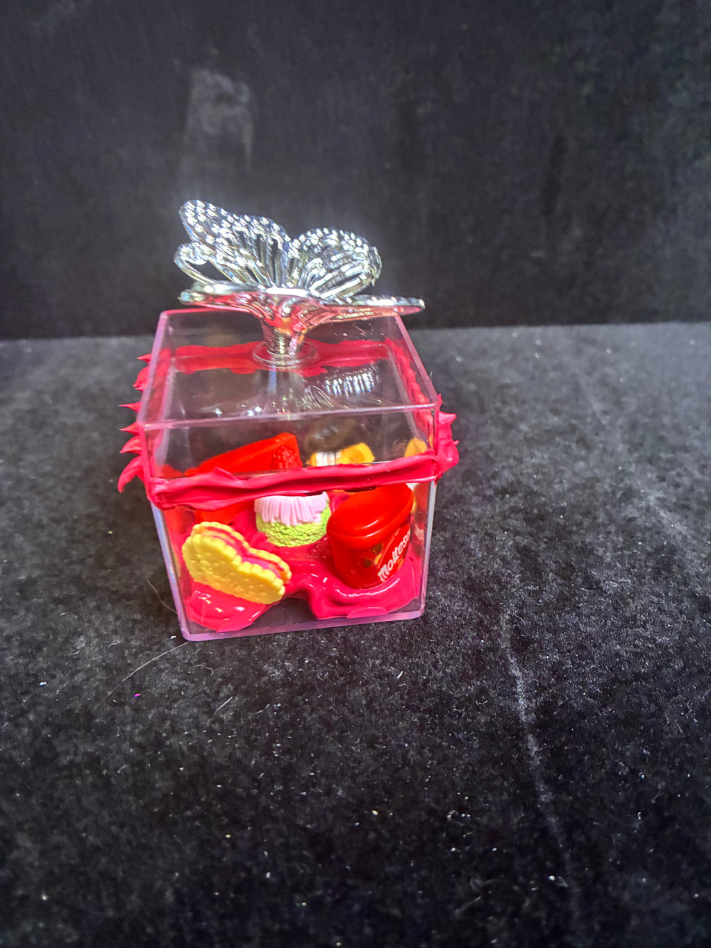 Boîte mattesers et kit kat cœur cookie gaufres gâteau fraise LES MERVEILLES DE SONIA
