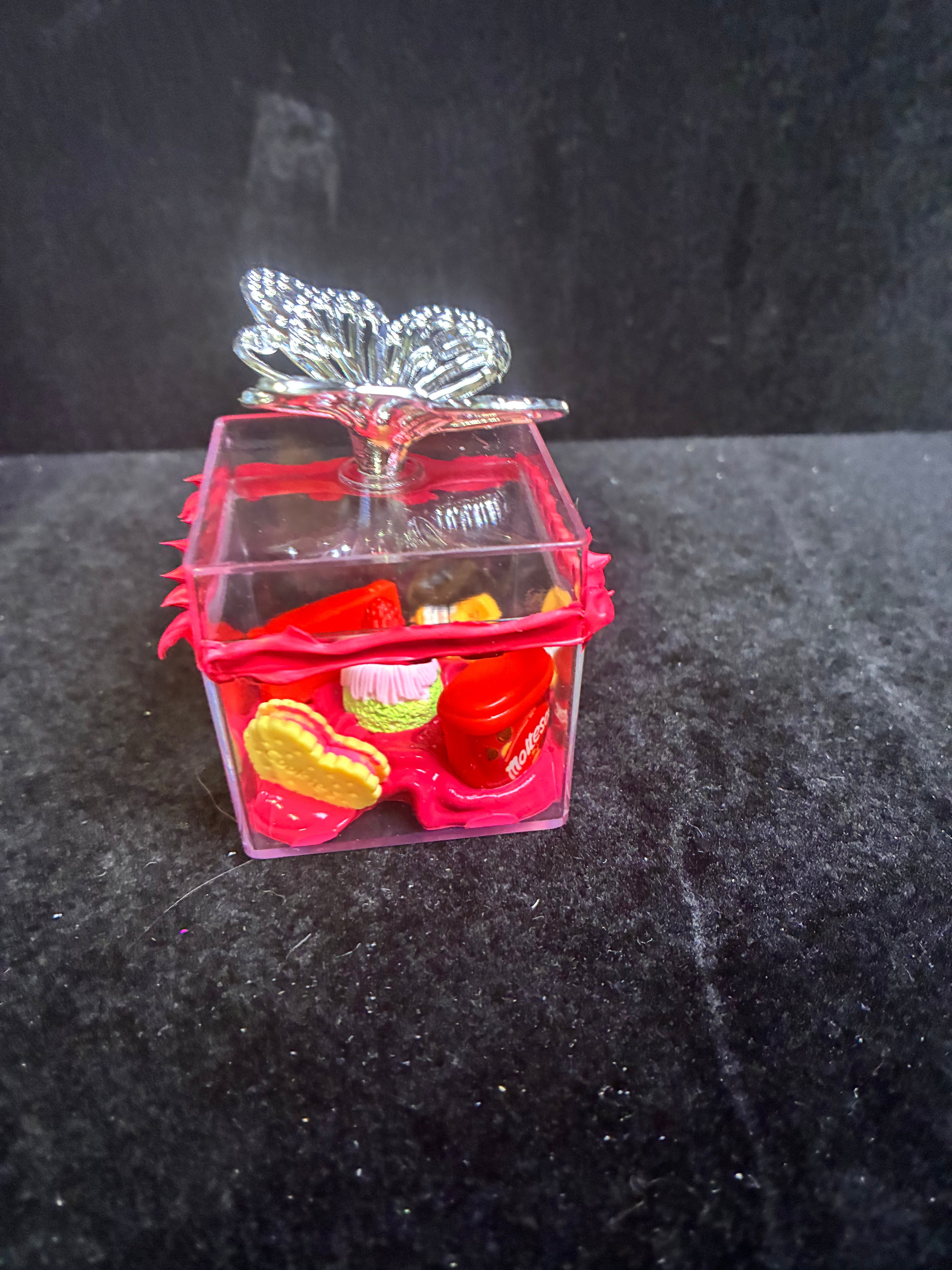 Boîte mattesers et kit kat cœur cookie gaufres gâteau fraise LES MERVEILLES DE SONIA