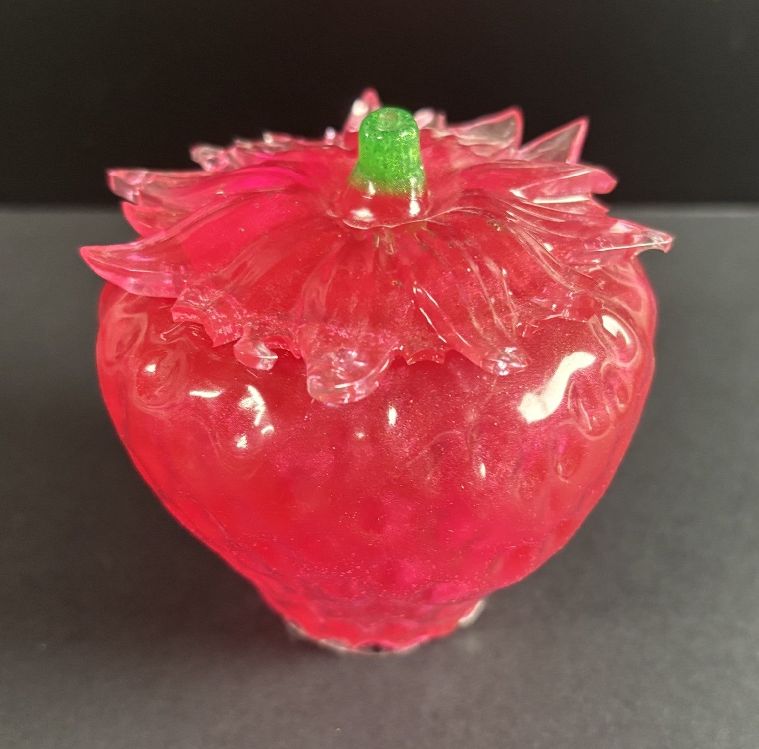 boîte fraise rouge LES MERVEILLES DE SONIA